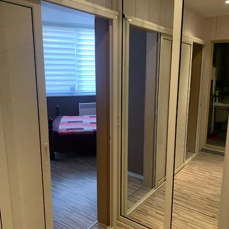 Apartment уютные с 1 спальней в г *